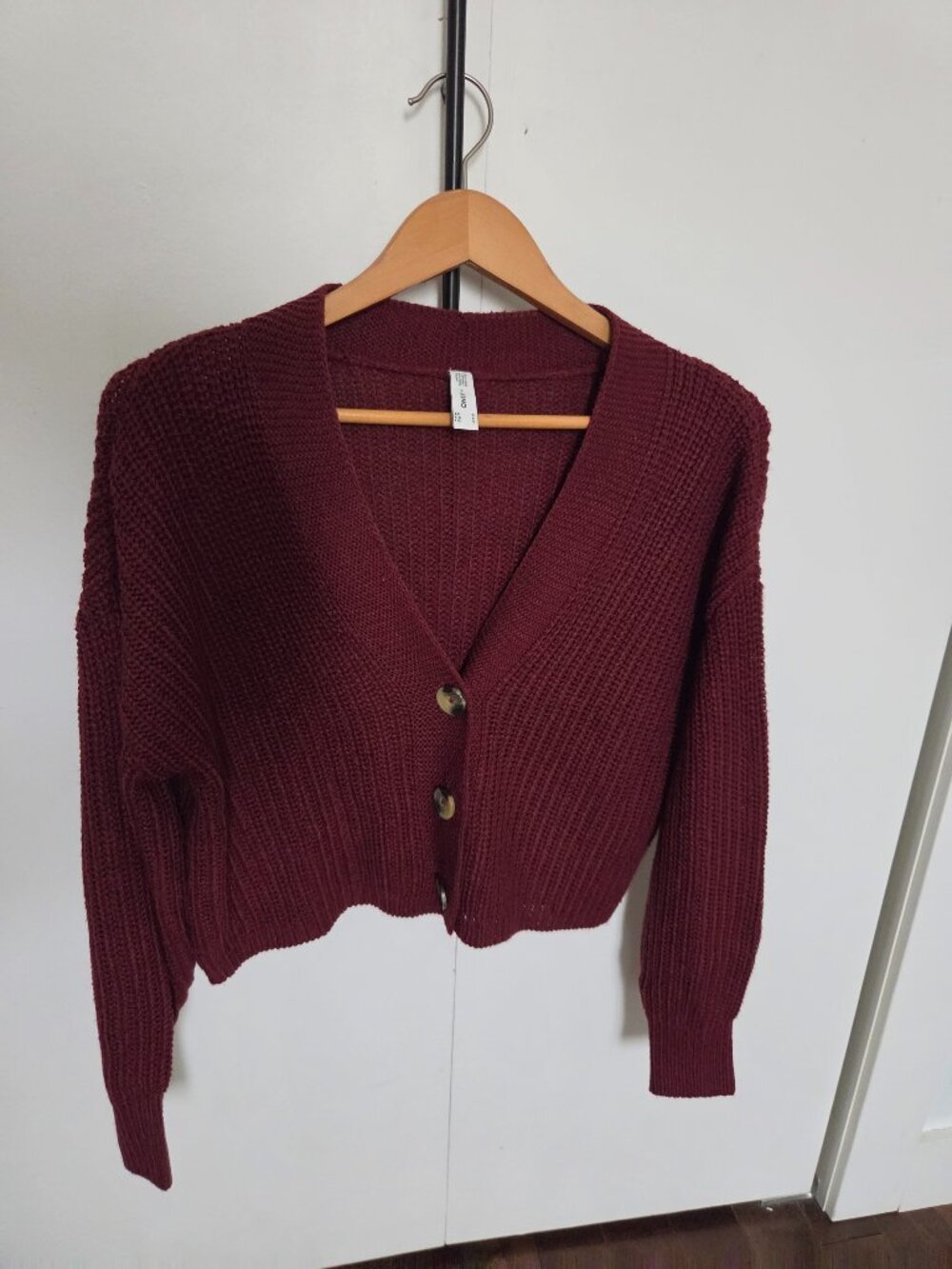 Gilet crop bordeaux ONLY